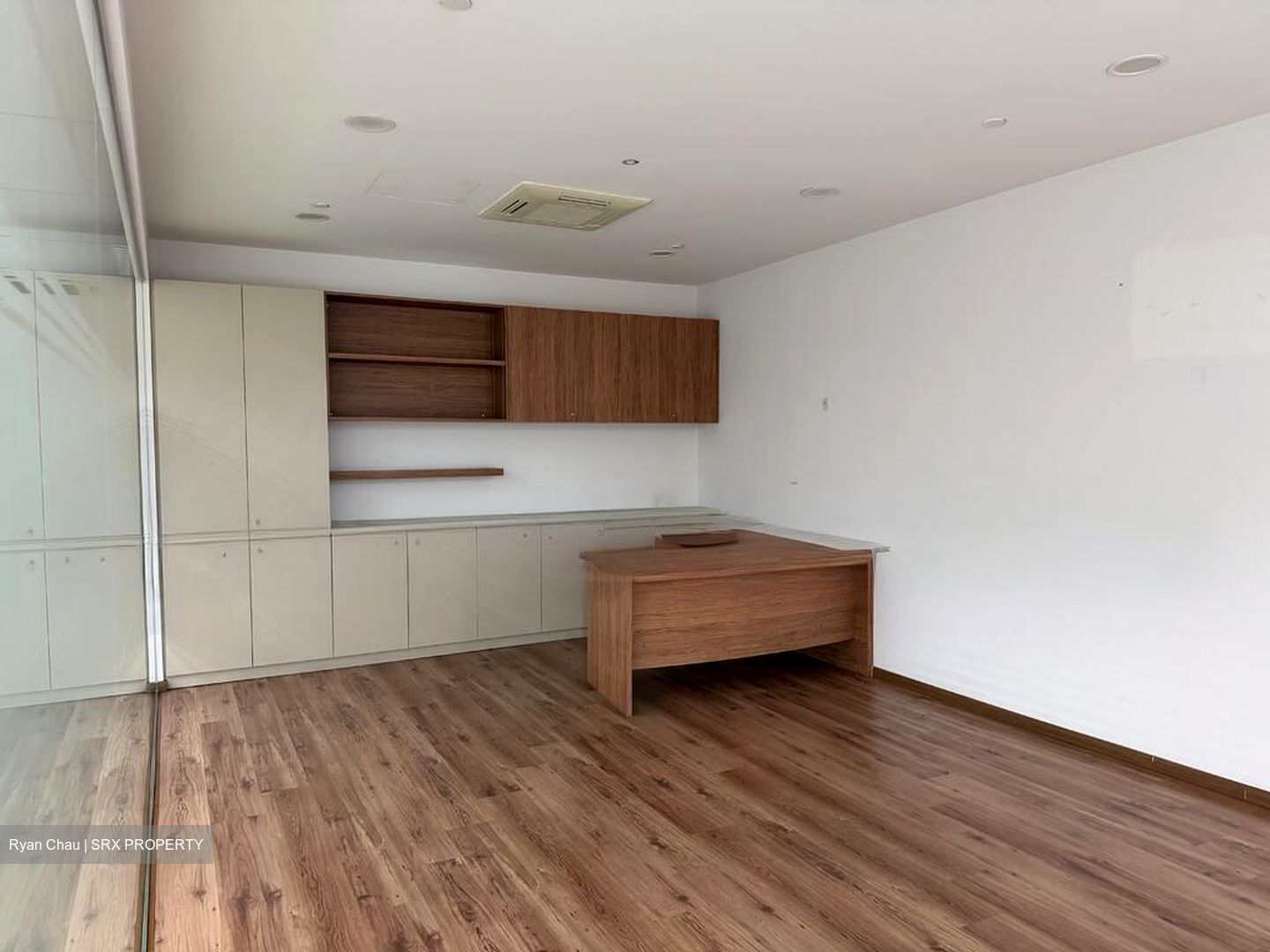 Tuas Avenue 6 (D22), Warehouse #508480511